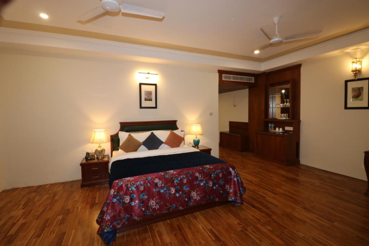 Royale De' Casa Resort Kaziranga Kāziranga Exterior foto