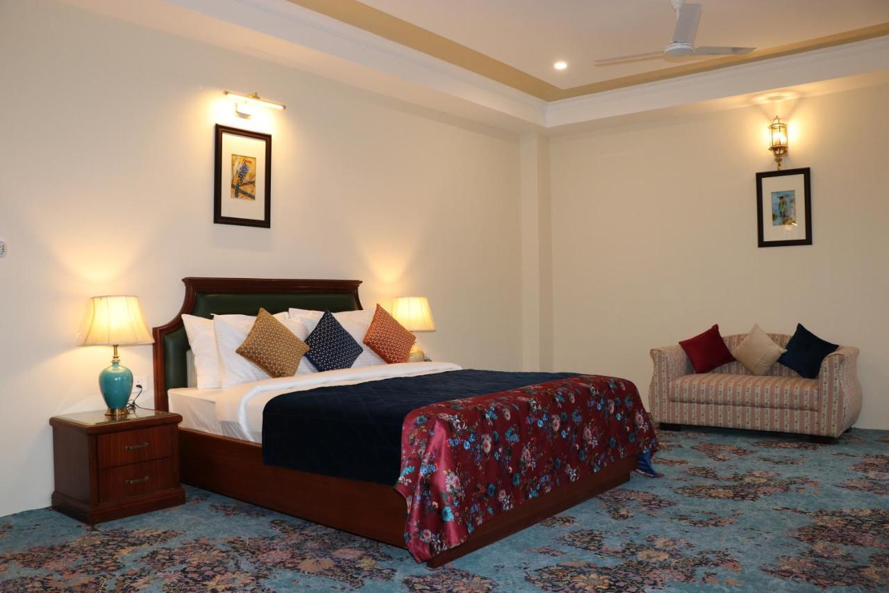 Royale De' Casa Resort Kaziranga Kāziranga Exterior foto