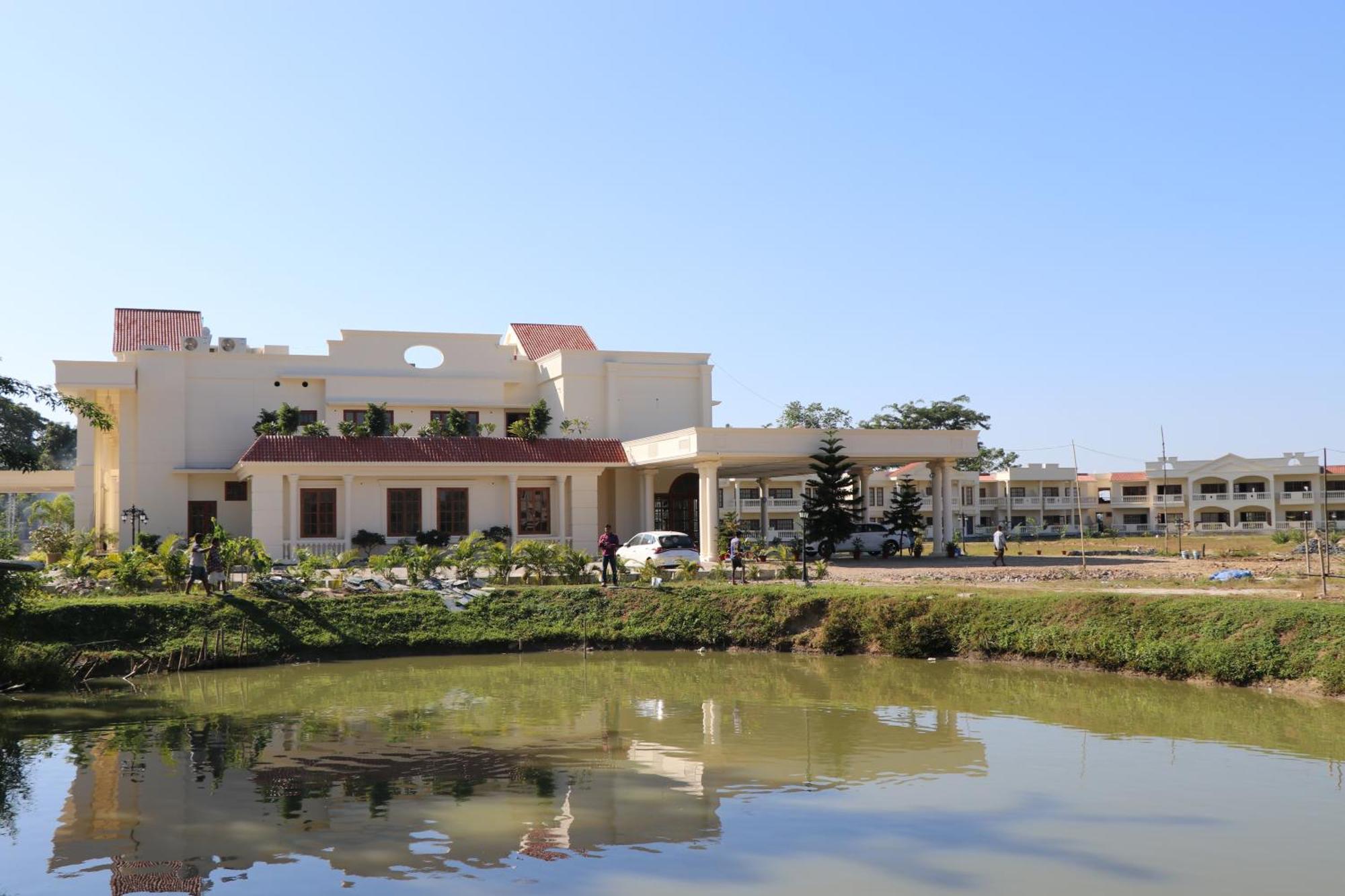 Royale De' Casa Resort Kaziranga Kāziranga Exterior foto