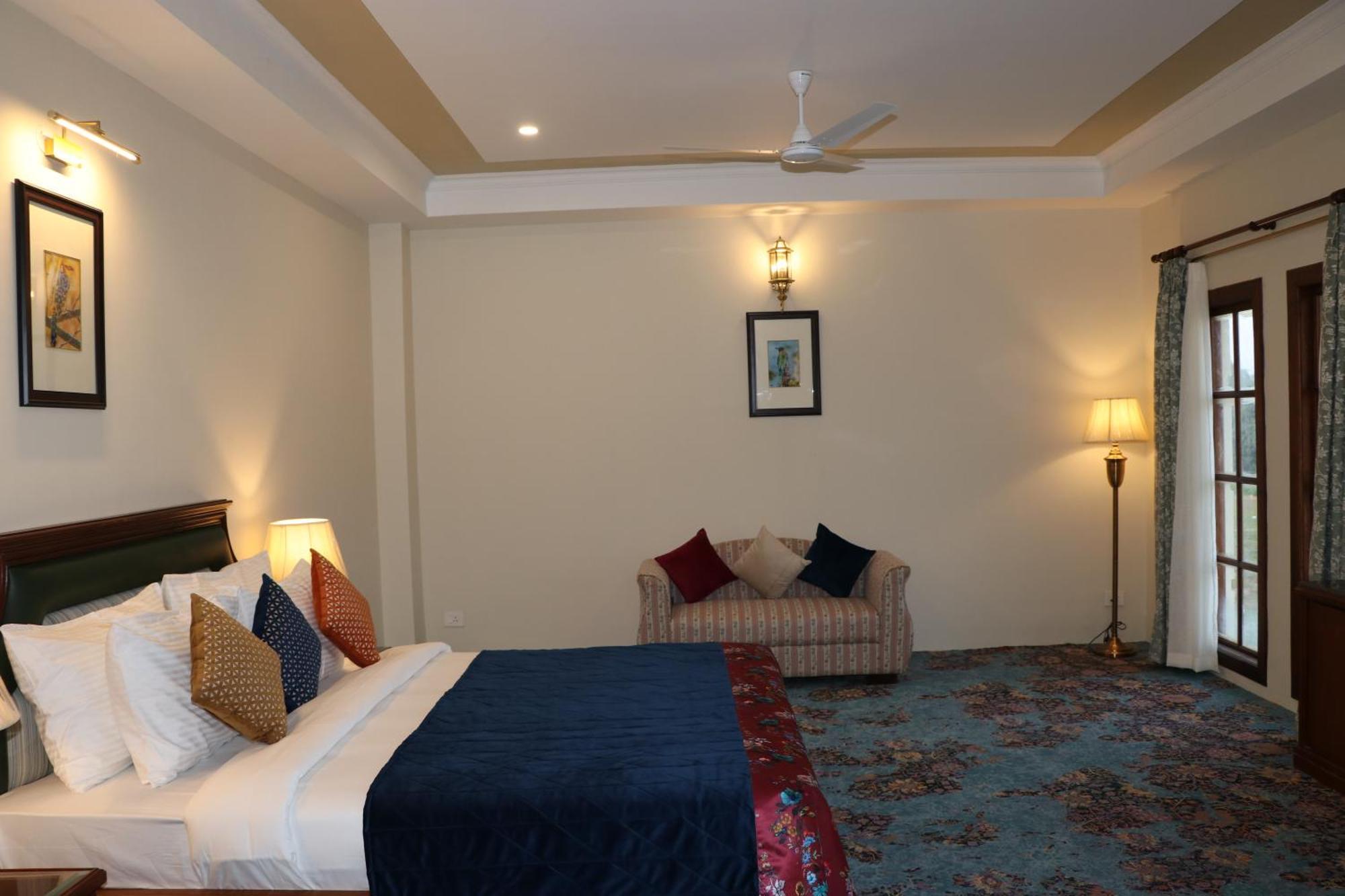 Royale De' Casa Resort Kaziranga Kāziranga Exterior foto
