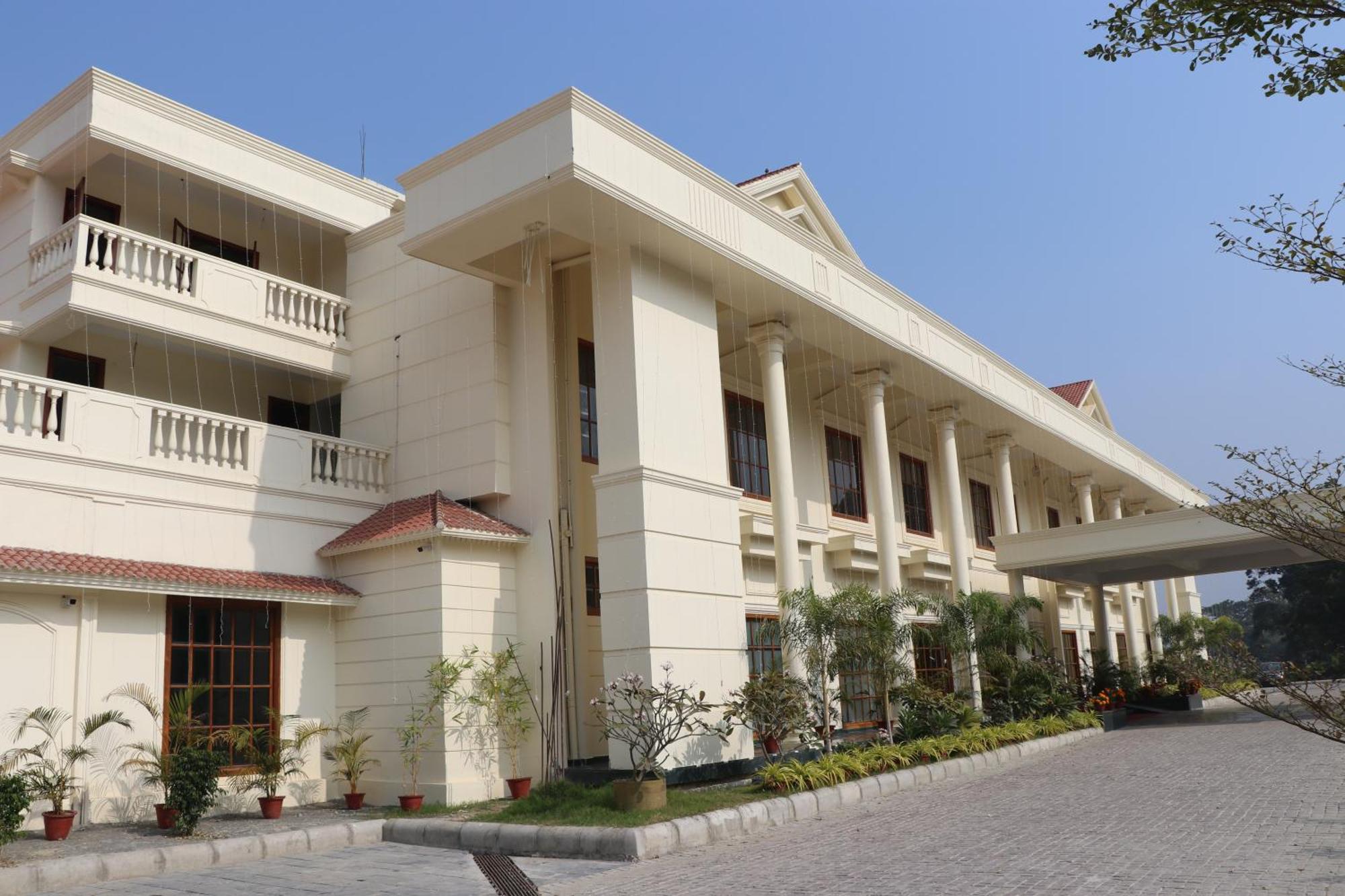 Royale De' Casa Resort Kaziranga Kāziranga Exterior foto