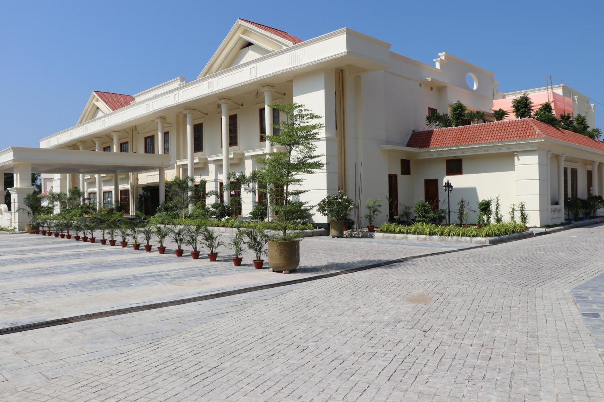 Royale De' Casa Resort Kaziranga Kāziranga Exterior foto
