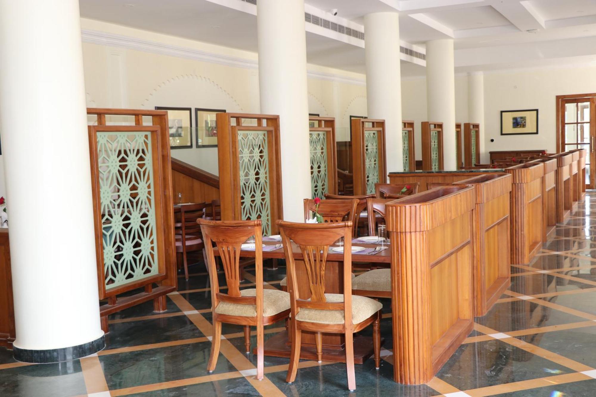 Royale De' Casa Resort Kaziranga Kāziranga Exterior foto
