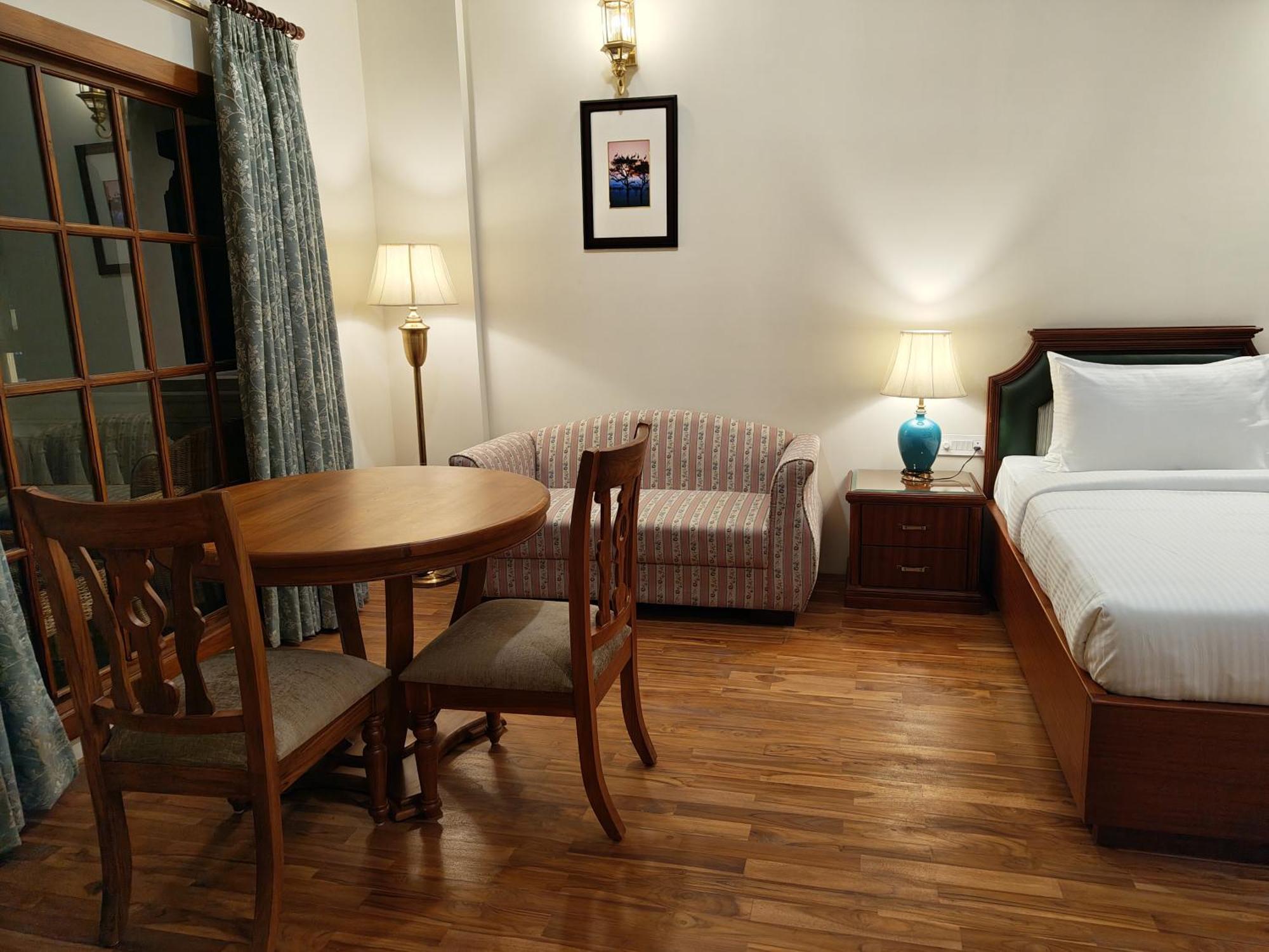 Royale De' Casa Resort Kaziranga Kāziranga Exterior foto